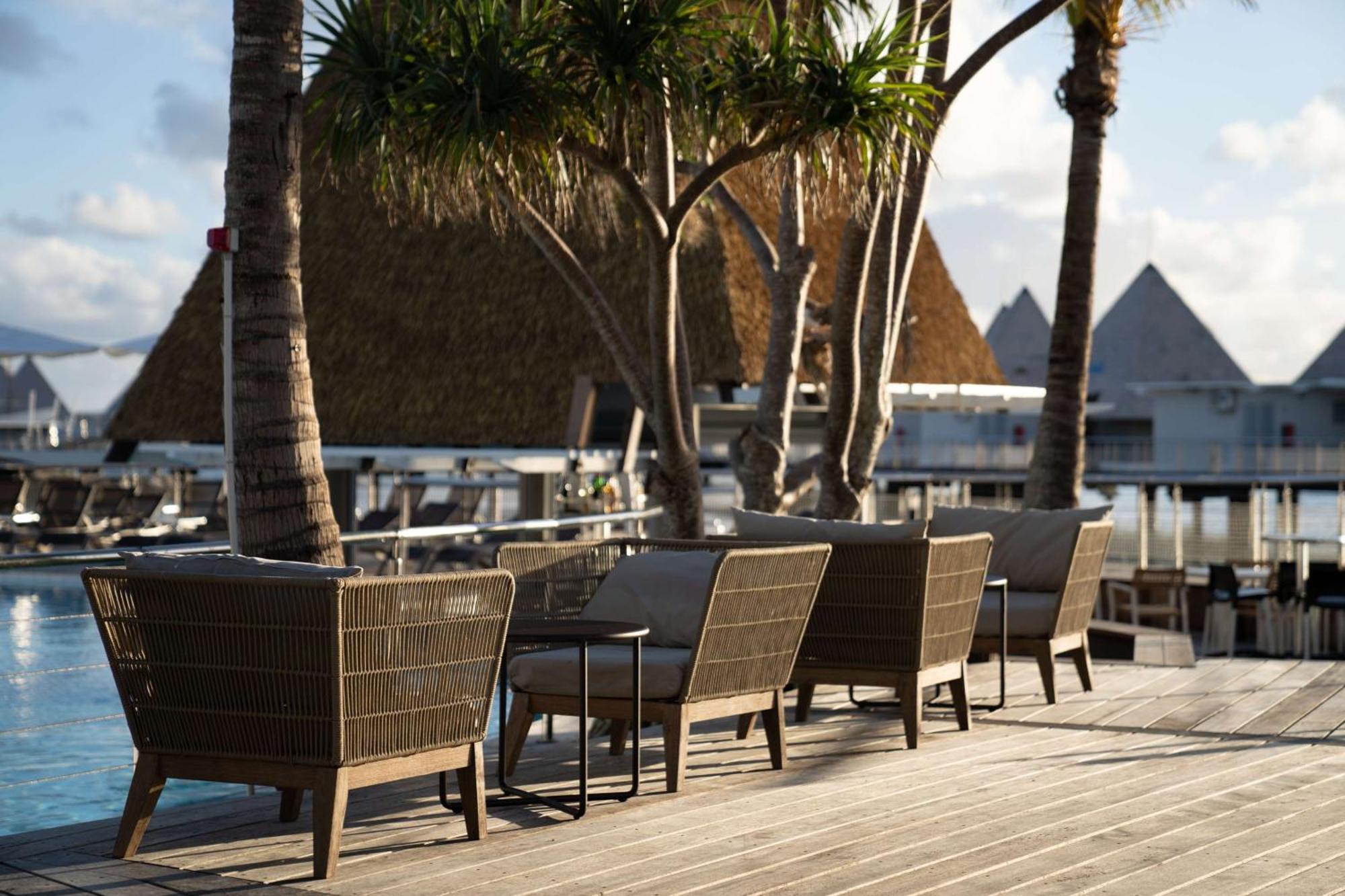 Doubletree By Hilton Noumea Ilot Maitre Resort Exterior photo